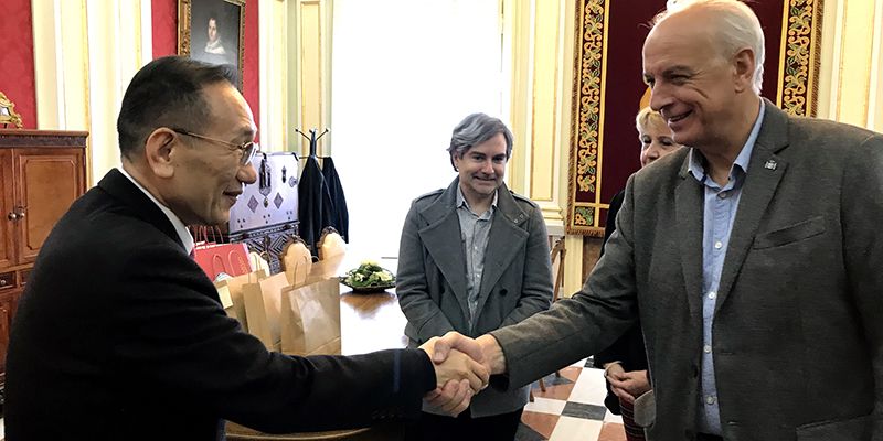 El subdelegado del Gobierno en Cuenca asiste a la recepción institucional al embajador de Taiwan