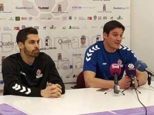 Encuentro vital del BM Guadalajara para coger aire en Sacyr ASOBAL