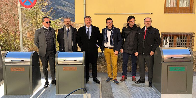 Entran en funcionamiento los renovados contenedores soterrados de Obispo Valero, Plaza Mayor, Moralejos y Fray Luis de León