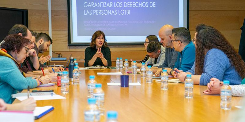 Gobierno regional y entidades avanzan en la elaboración del borrador del anteproyecto de Ley LGTBI de Castilla-La Mancha