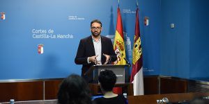 Gutiérrez subraya que los 135 millones de euros del iva son para fortalecer los servicios que Cospedal eliminó en las zonas rurales