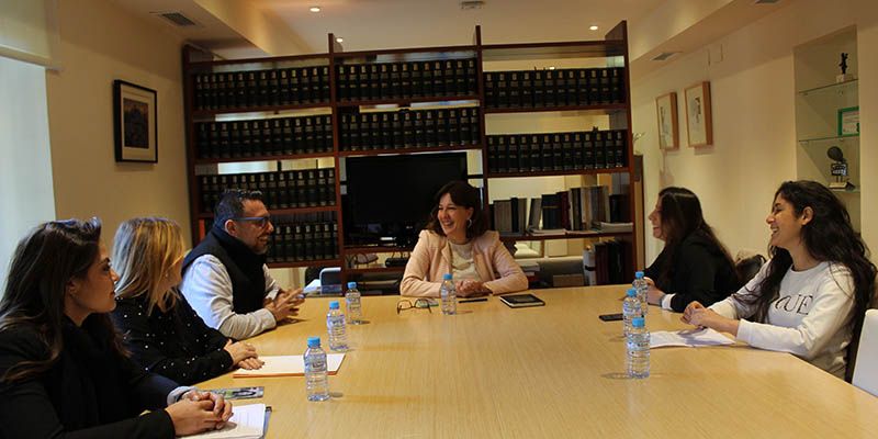 La Junta, comprometido en la prevención y erradicación de la discriminación múltiple de las mujeres gitanas