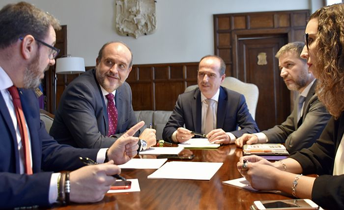 La Junta trabaja en la redacción de los pliegos para el nuevo equipamiento tecnológico del hospital de Guadalajara por 25 millones de euros