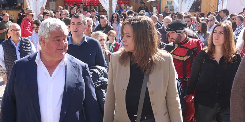 Olga Villanueva participa en la Feria de las Mercaderías de Tendilla