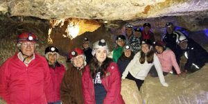 Reabre al público la mina romana de lapis specularis ‘La Condenada’ de Osa de la Vega tras duplicar sus visitantes y con reservas para esta temporada