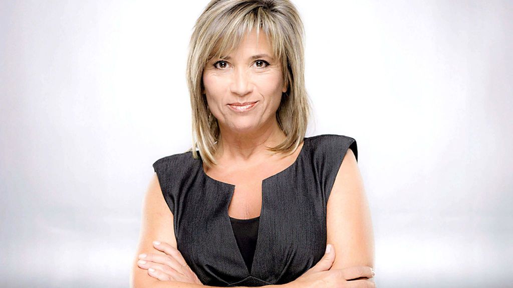 Alumnos de Periodismo entrevistan a Julia Otero en CMM Radio