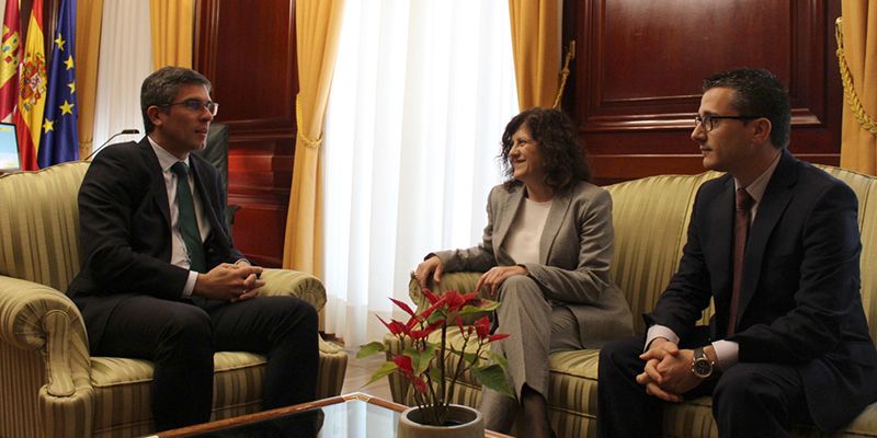 Canales coincide con la presidenta de CEOE-Cepyme Guadalajara en la importancia del diálogo social para continuar con el crecimiento económico