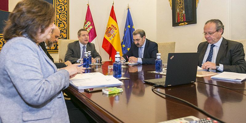 El Gobierno de Castilla-La Mancha avanza un decálogo de medidas para mitigar el impacto del coronavirus en el tejido empresarial de la región