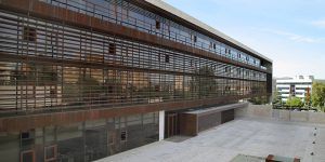 El Gobierno de Castilla-La Mancha prohíbe el acceso de los ciudadanos a centros públicos a excepción de los sanitarios