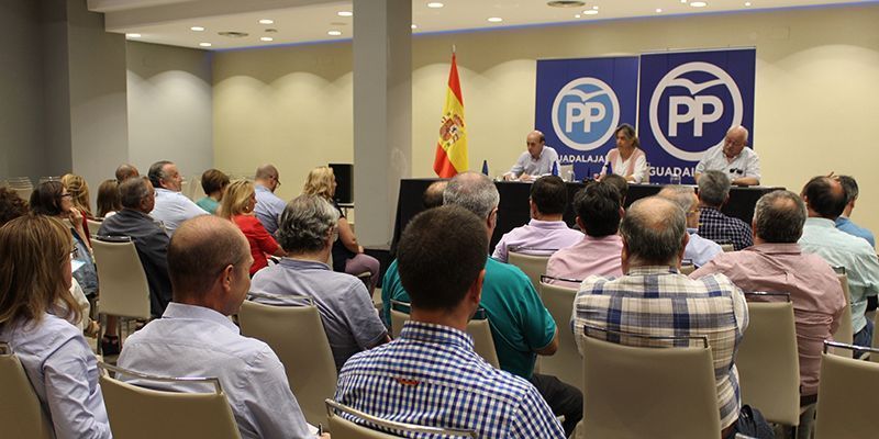El PP traslada su apoyo a los municipios afectados y a la plataforma constituida en contra de la construcción de un vertedero de residuos industriales en Guadalajara