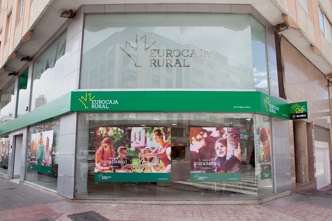 Eurocaja Rural ha abonado este jueves el pago de las pensiones de la Seguridad Social a sus clientes para mitigar los efectos del COVID-19