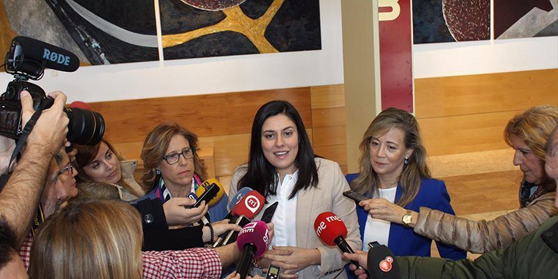 Jiménez pide unidad en la sociedad española para alcanzar la igualdad plena y real entre hombres y mujeres