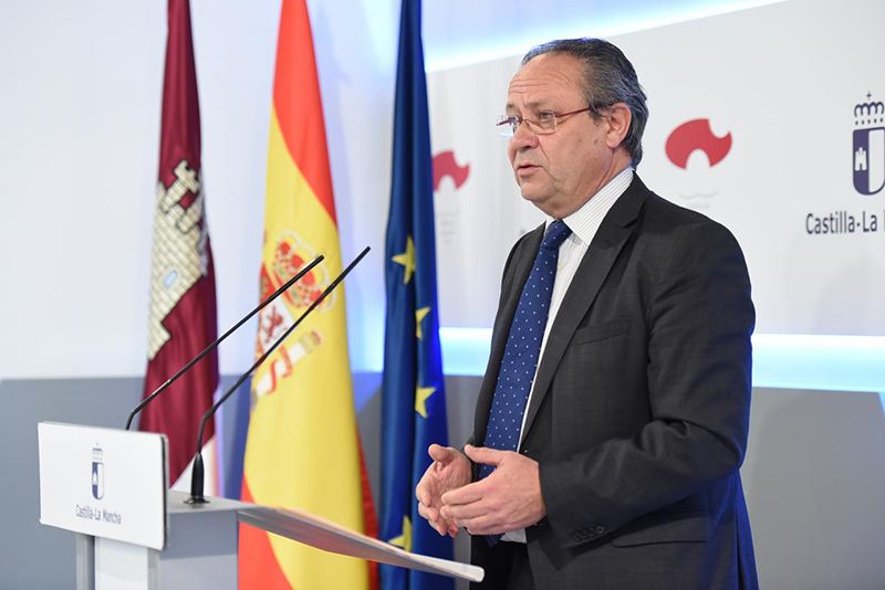 La Junta posibilitará que los policías locales que estaban formándose en la Escuela de Protección Ciudadana se incorporen a sus municipios