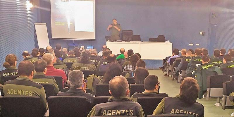 La Junta realiza formación específica sobre electrocución de avifauna en tendidos eléctricos para Agentes Medioambientales, personal técnico y jurídico