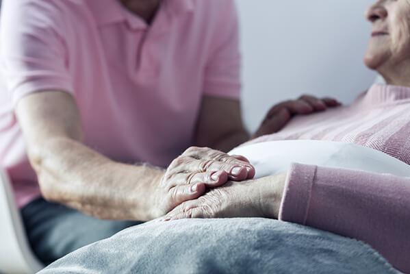 Los capellanes del Hospital de Cuenca ofrecen las 24 horas del día apoyo espiritual a enfermos, familiares y a todo el personal sanitario 3 Los capellanes del Hospital de Cuenca ofrecen las 24 horas del día apoyo espiritual a enfermos, familiares y a todo el personal sanitario