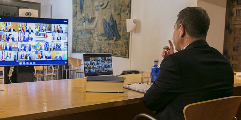 Page pide priorizar el “abastecimiento de material sanitario” y propone avanzar ya en la reconstrucción económica de todo el territorio