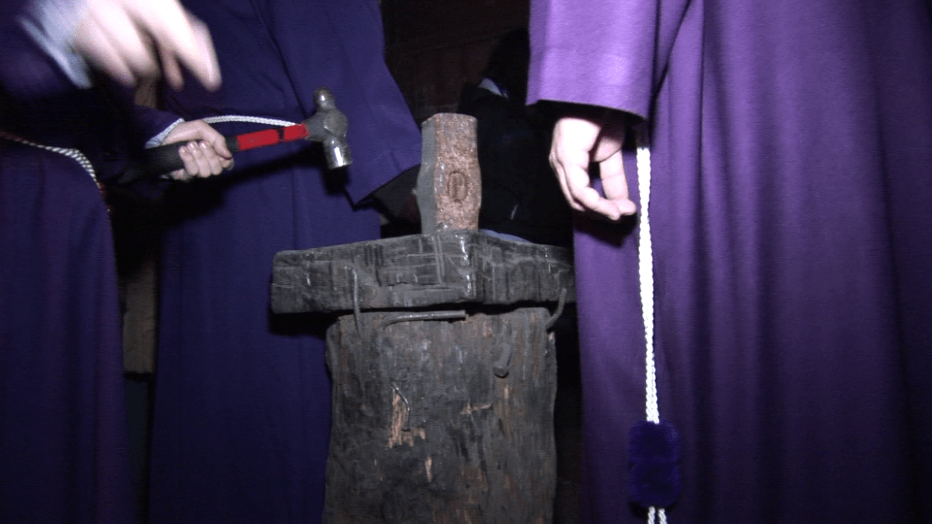 Audios. Viernes Santo de 1998. Agustín Carretero: me dan 1.000 pesetas por mi clarín y no lo vendo 1 vlcsnap 00045