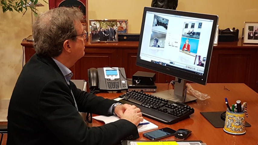 Crue trabaja con el Ministerio de Universidades y las comunidades autónomas para que el curso 2019-2020 avance