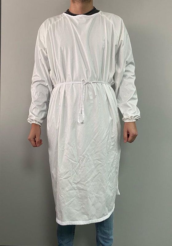 El Centro de Operaciones Covid-19 del Gobierno regional coordina un proyecto empresarial para fabricar 40.000 batas para el personal sanitario