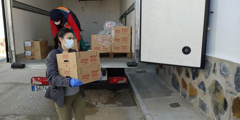 El Gobierno regional destaca la solidaridad del sector agroalimentario y colabora para que las donaciones lleguen al medio rural
