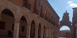 El Grupo Popular en el Ayuntamiento de San Clemente pide que las banderas ondeen a media asta en señal de duelo por las víctimas del coronavirus