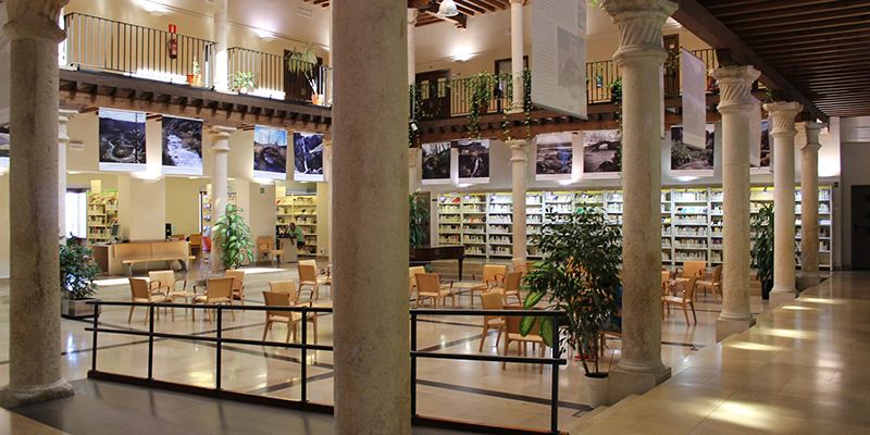 La Biblioteca Pública de Guadalajara conmemora el Día del Libro con lecturas desde el confinamiento que se reproducirán en un vídeo que se podrá ver en su página web