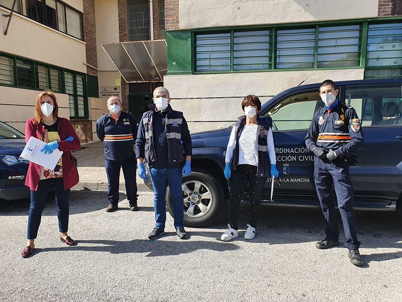 La Junta entrega equipos informáticos y tarjetas de conectividad entre los alumnos para reducir la brecha digital en la provincia de Cuenca durante la crisis del covid19 3 La Junta entrega equipos informáticos y tarjetas de conectividad entre los alumnos para reducir la brecha digital en la provincia de Cuenca durante la crisis del covid19