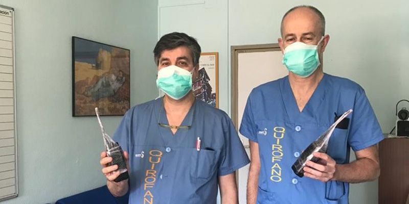 La Policía Local de Cuenca entrega 8 walkie talkies al Área Quirúrgica del hospital ‘Virgen de la Luz’