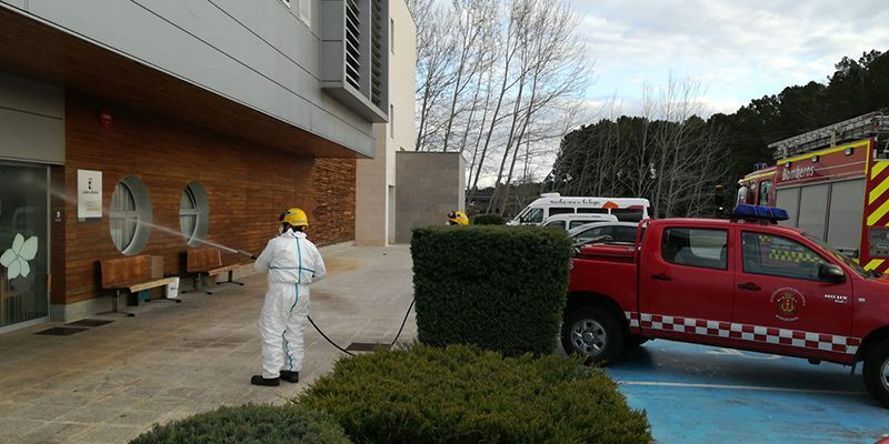 Los bomberos del Ayuntamiento de Cuenca desinfectarán las farmacias de la capital durante la semana que viene