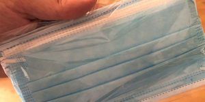 El Ayuntamiento de Cuenca reparte mascarillas entre las familias con menos recursos