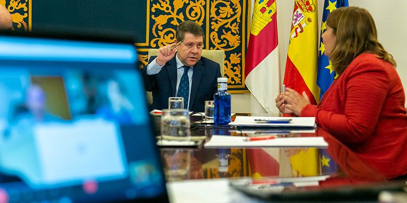 El Gobierno de Castilla-La Mancha aborda junto a Adif la puesta en marcha y la continuidad de infraestructuras estratégicas para la región