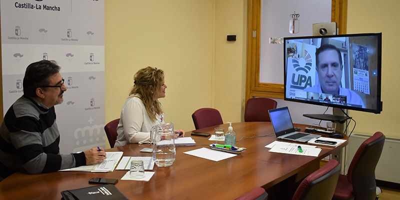 El Gobierno regional reafirma su compromiso con el sector agrario a través de la prórroga de ayudas o la interlocución para la mano de obra