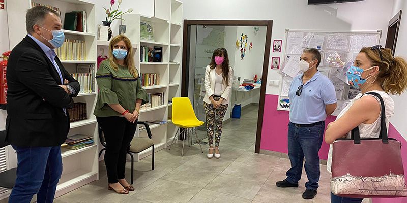 El Gobierno regional y el Ayuntamiento de Cuenca resaltan la labor de la Asociación de Parkinson ante el COVID-19