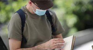 El paquete de tres mascarillas higiénicas que se podrá recoger en farmacias de Castilla-La Mancha costará entre 1 y 1,2 euros