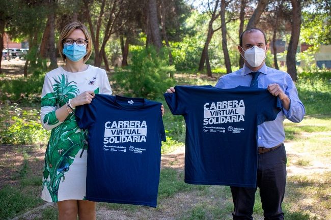 El presidente de las Cortes regionales apoya la carrera virtual solidaria de la Fundación Eurocaja Rural