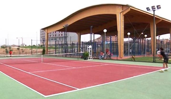 Este viernes se reanuda la práctica de tenis y pádel por parejas en la Ciudad de la Raqueta de Guadalajara
