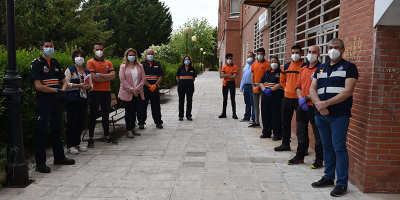 La Junta aplaude la labor de Protección Civil ante el COVID-19 con el reparto de material, la coordinación y el apoyo a la población más vulnerable