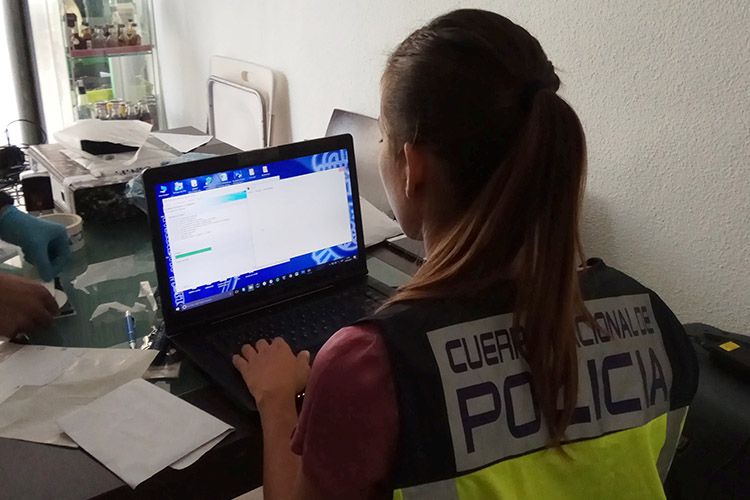 La Policía Nacional detiene en Guadalajara a un acosador que abordaba a menores en la red