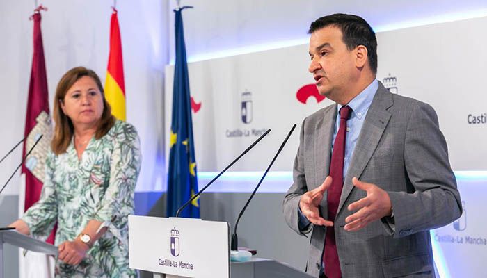 Agricultores y ganaderos reciben este martes más de 9,8 millones de euros, destacando los 7,2 millones de las ayudas al pastoreo para ovino y caprino