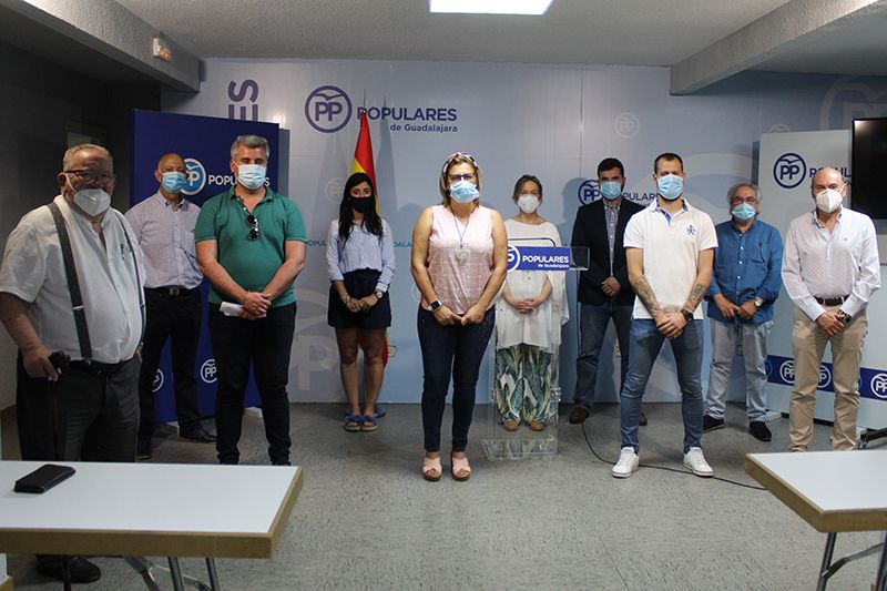 Alcaldes y Concejales de la zona de Sigüenza reclaman al Gobierno de España el mantenimiento de los trenes suprimidos en el valle del Henares 3 Alcaldes y Concejales de la zona de Sigüenza reclaman al Gobierno de España el mantenimiento de los trenes suprimidos en el valle del Henares