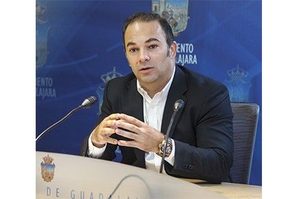 Carnicero “Gracias al Grupo Popular los profesionales, mutualistas y los taxistas se podrán beneficiar de las ayudas municipales por el Covid-19”