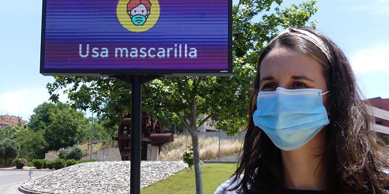 El Ayuntamiento recuerda el uso obligatorio de mascarillas a través de los paneles informativos de la ciudad