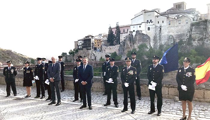 El exterior del Parador de Turismo de Cuenca, acoge la Jura de 9 policías nacionales de nuevo ingreso