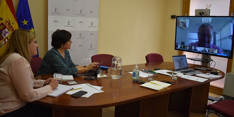 El Gobierno regional reitera su compromiso con Quintanar del Rey en materias como la educativa o los servicios sociales