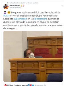El PSOE denuncia la falta de humanidad del PP de CLM por publicar una fotografía de Mora recostado a causa de un mareo