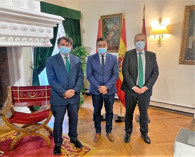 Eurocaja Rural rubrica una operación de financiación con la Diputación de Ávila 3 Eurocaja Rural rubrica una operación de financiación con la Diputación de Ávila