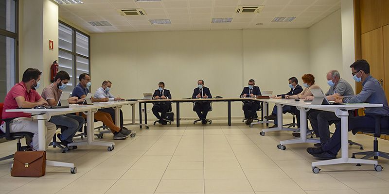 La mesa de trabajo del Pacto por la Recuperación Económica y Social de Guadalajara podrá presentar propuestas para las ayudas a autónomos y pequeñas empresas