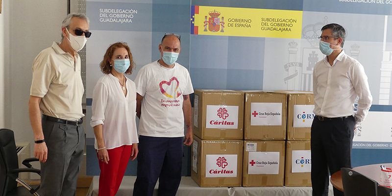 La Subdelegación del Gobierno de Guadalajara entrega 15.000 mascarillas a organizaciones sociales para su distribución a colectivos vulnerables