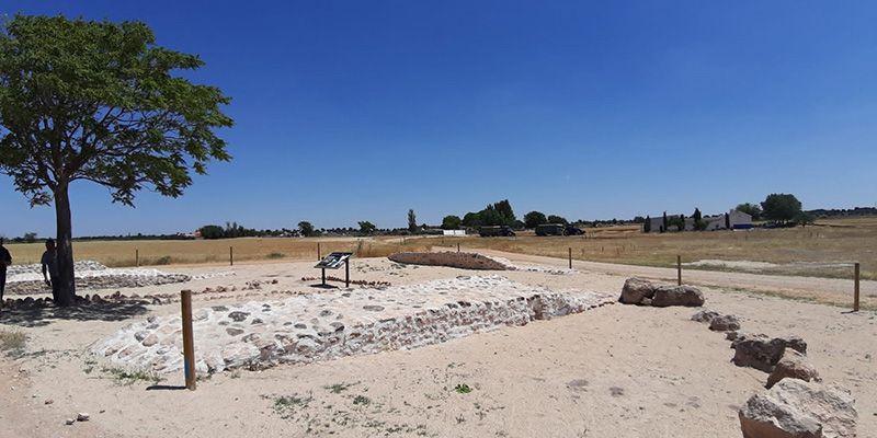 La UCLM concluye la tercera campaña arqueológica de conservación de los muros del castillo de Santa María del Guadiana