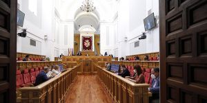 Mora destaca que la ley de proyectos prioritarios impulsará la economía de CLM y pide apoyo al PP 2 Mora destaca que la ley de proyectos prioritarios impulsará la economía de CLM y pide apoyo al PP